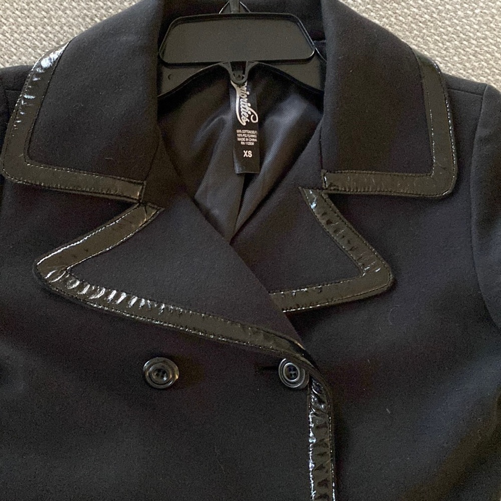 Priorities Jacket - Picture 5 of 8